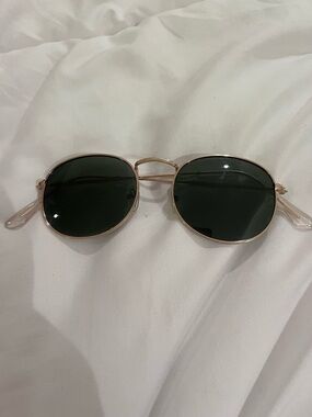 Round Gold Frame Sunglasses with Dark Green Lenses